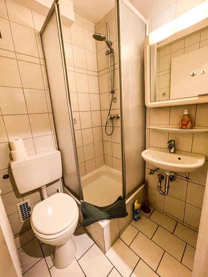 Apartment Fuer 3 Gaeste Kostenlose Parkplaetze Und Lift Hannover Esterno foto